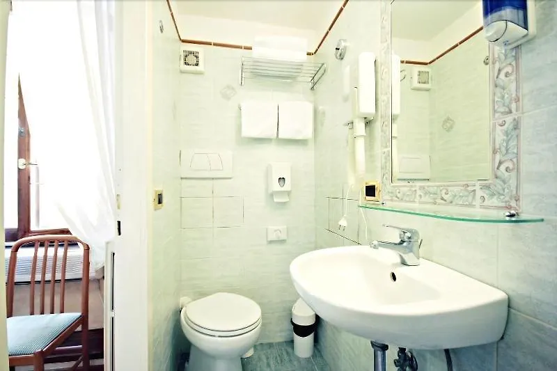 B&B Andy&Lu Рим 2*,  Италия