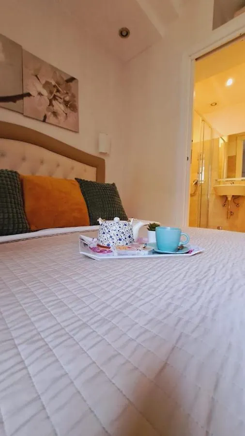 B&B Andy&Lu Рим 2*,